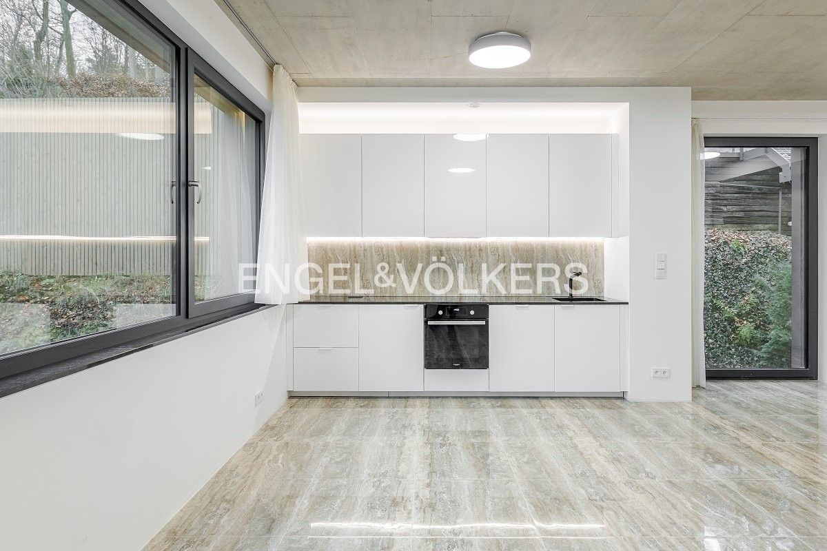 Pronájem byt 1+kk - Libocká, Praha, 43 m²