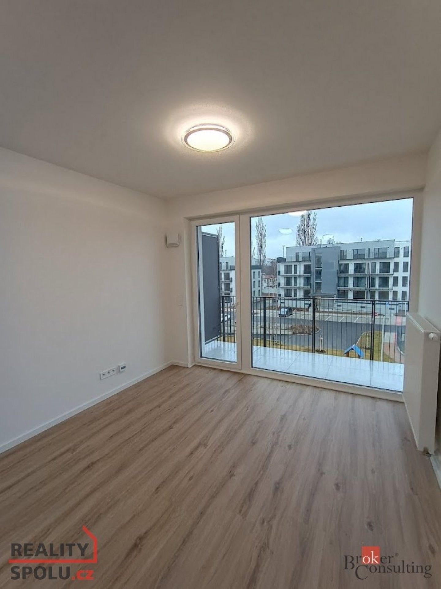 Pronájem byt 2+kk - Ke křížku,Kladno, 46 m²