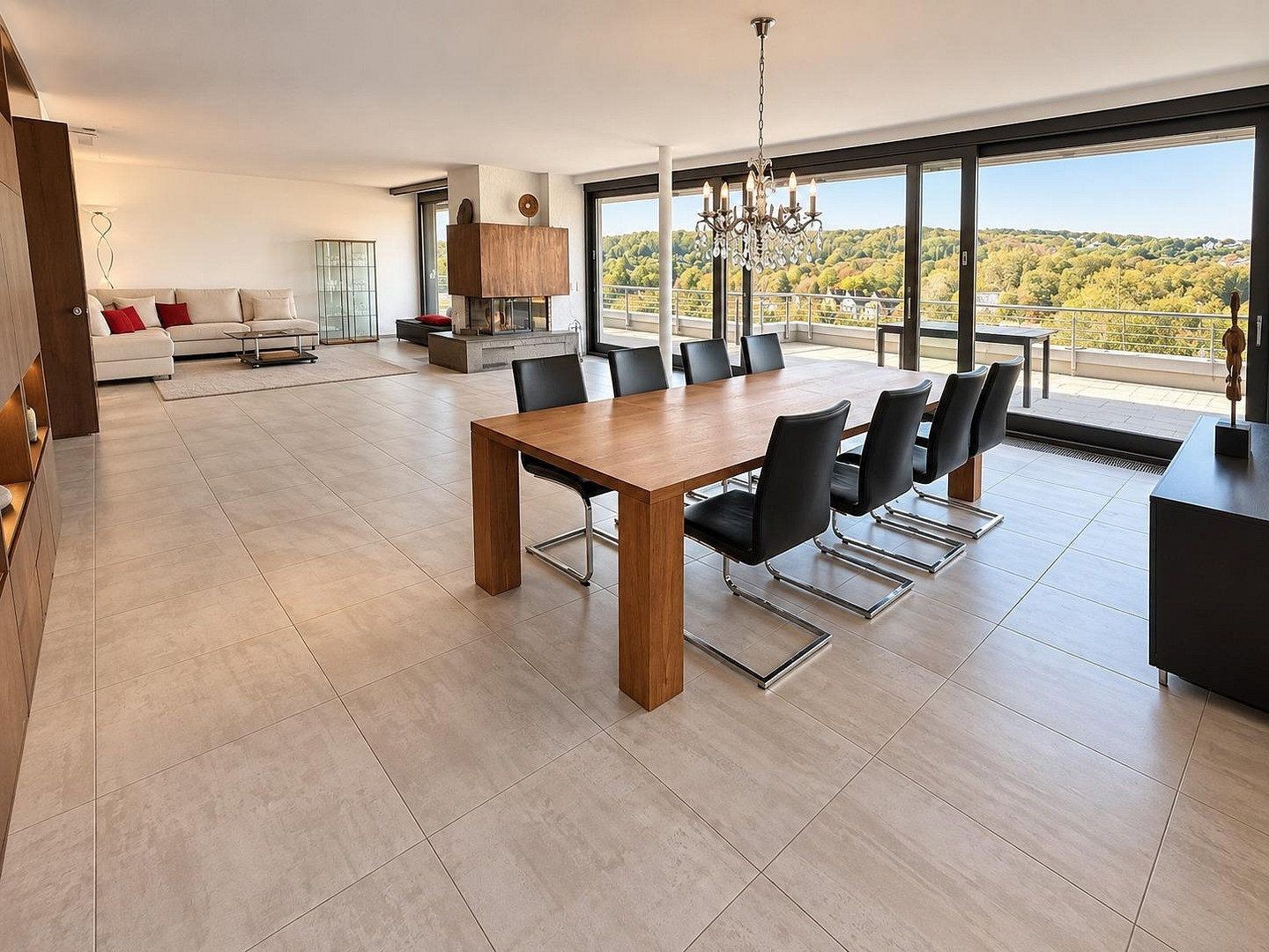 4+1, Burgherrenstrasse 91 Stuttgart Feuerbach Baden-Württemberg 70469, 293 m² - 1