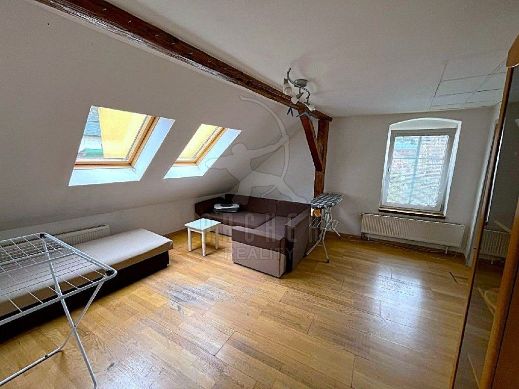 4+1, Pod Parkem, Dalovice, 95 m² - 1