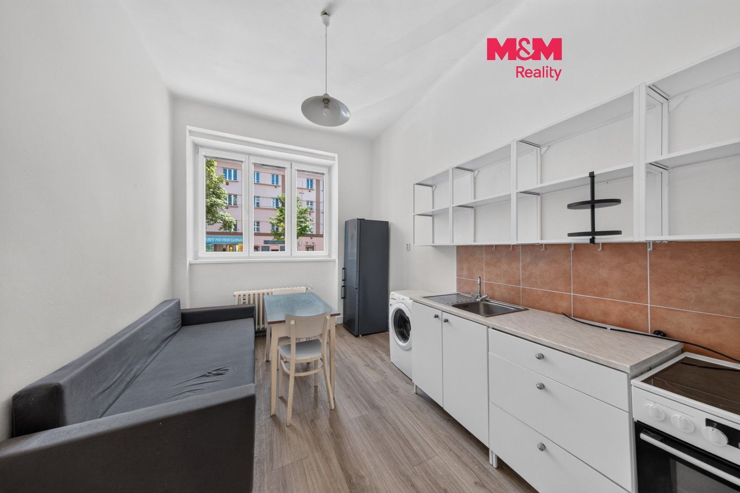 1+1, Bělohorská, Praha, 43 m² - 1
