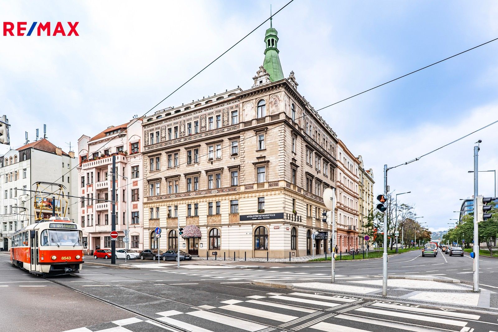 Pronájem obchodní prostory - Bubenské nábřeží, Praha, 286 m²