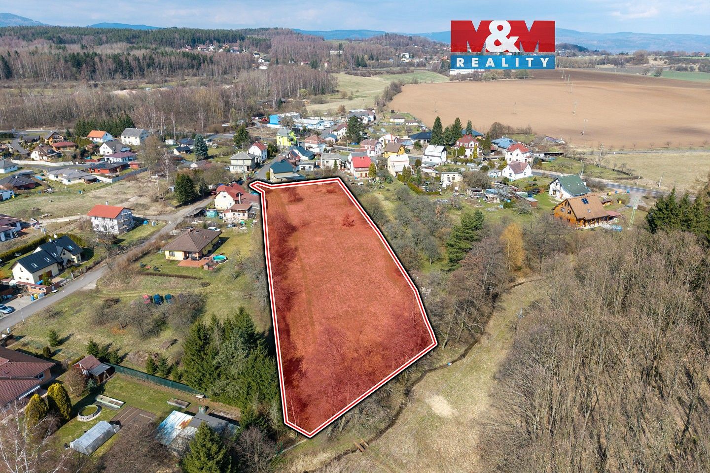 Pozemek pro bydlení, 4 925 m²