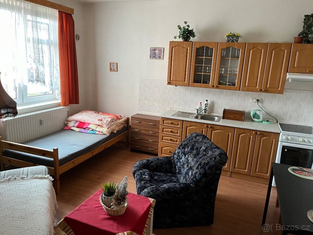 Pronájem byt 1+kk - Jičín, 506 01, 35 m²