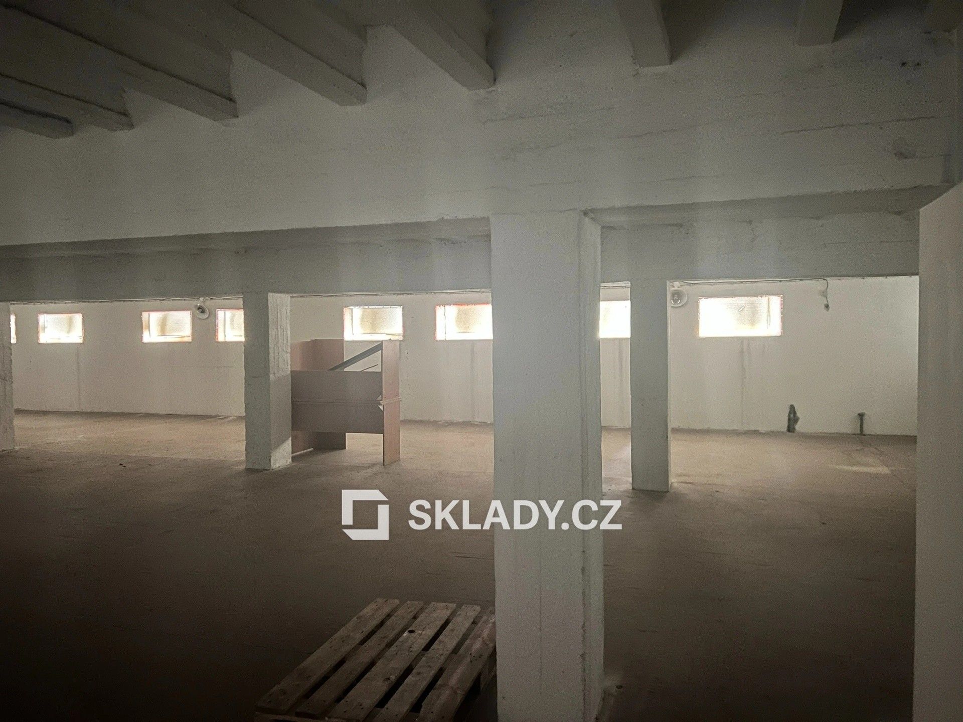 Sklad · 1 600 m² · Podivín - 3
