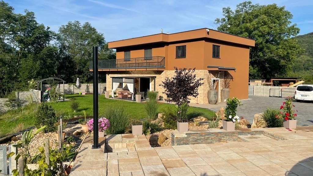 Rodinné domy, Sebuzín, Ústí nad Labem, 370 m²