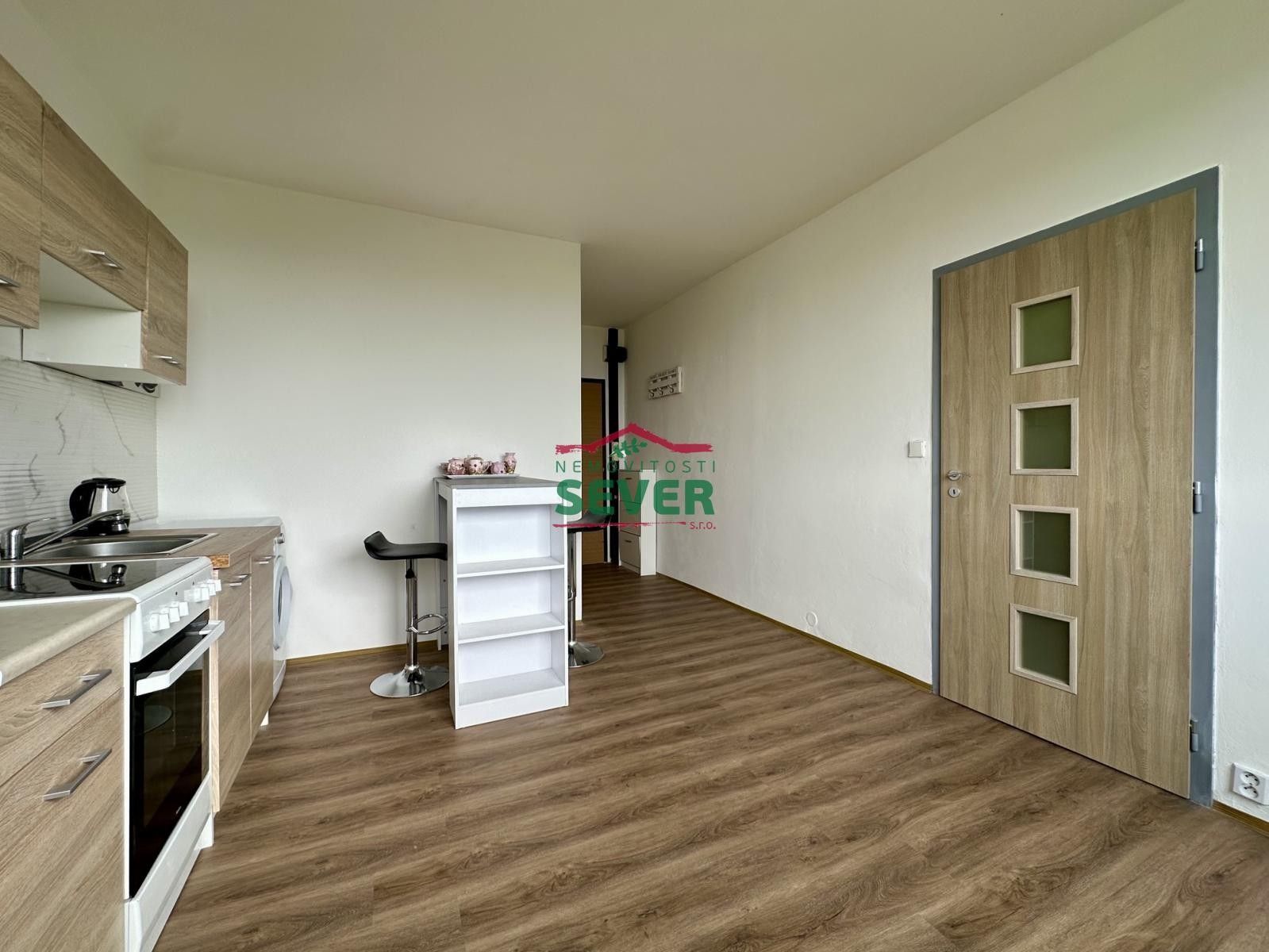 Prodej byt 1+1 - Karla Čapka, Krupka, 36 m² - 5