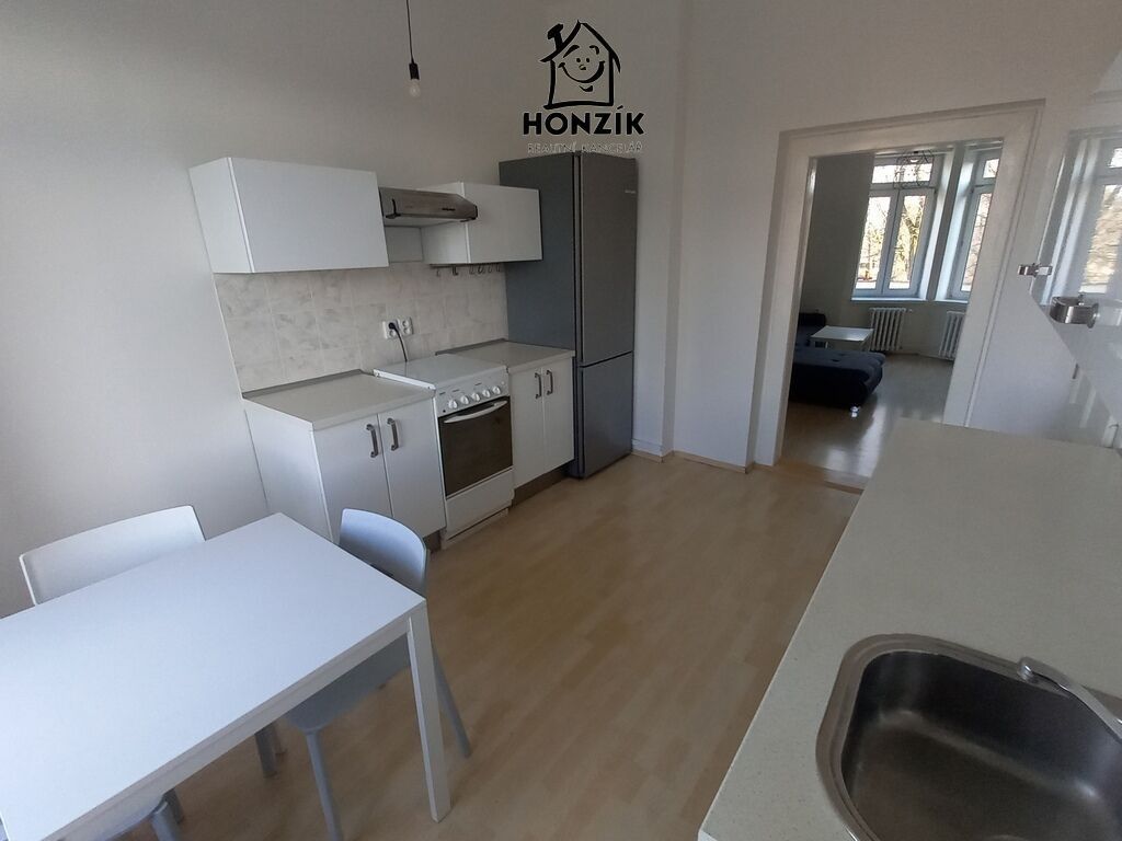 Pronájem byt 2+1 - Zvonická, Praha, 60 m²