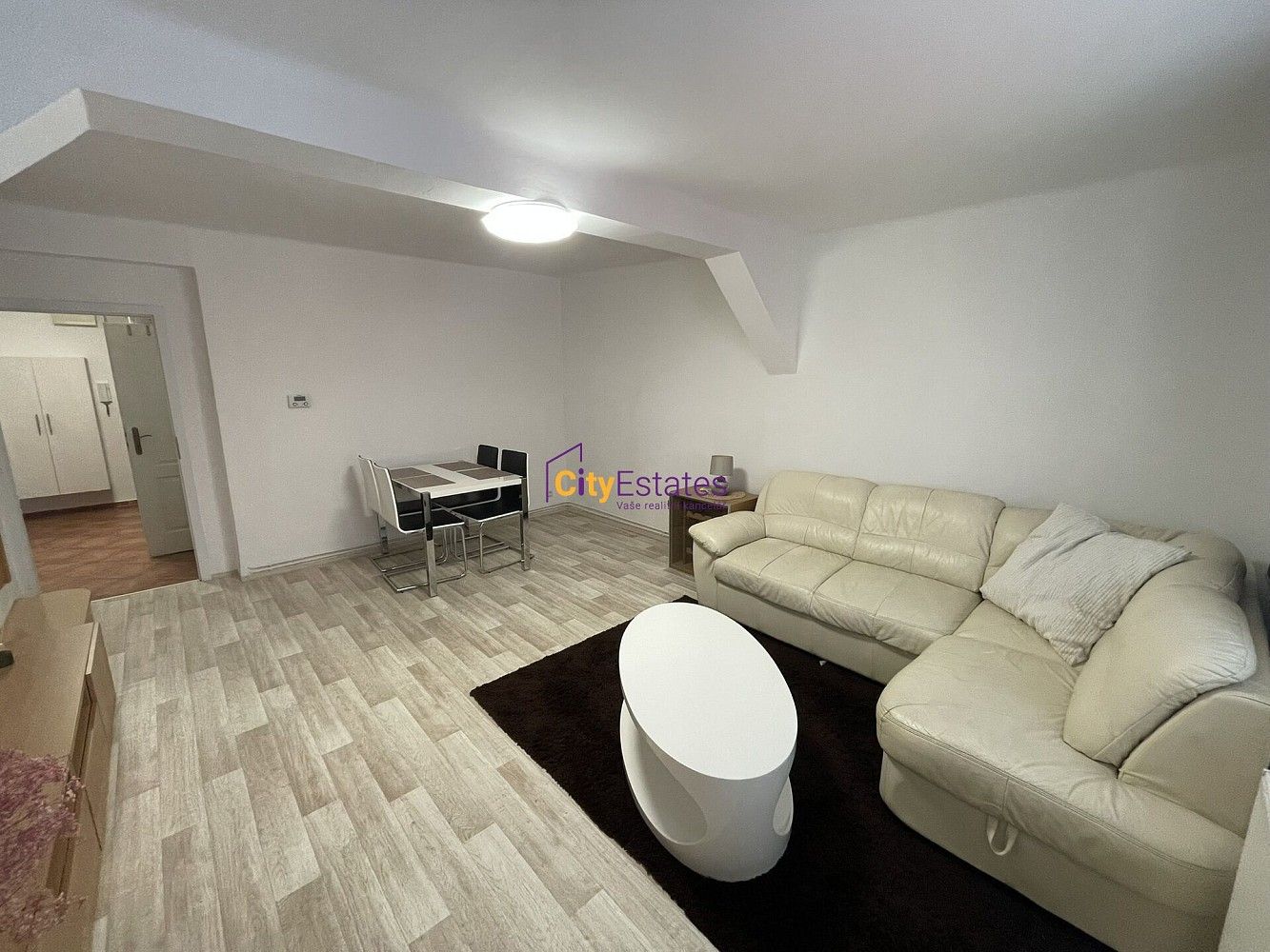 Byt 2+1 · 57 m² · Praha - Holešovice, okres Praha 7, Hlavní město Praha - 4