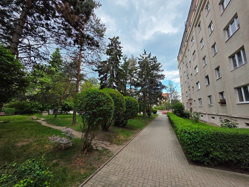 3+1, Sečská, Praha - Strašnice, 68 m² - 2