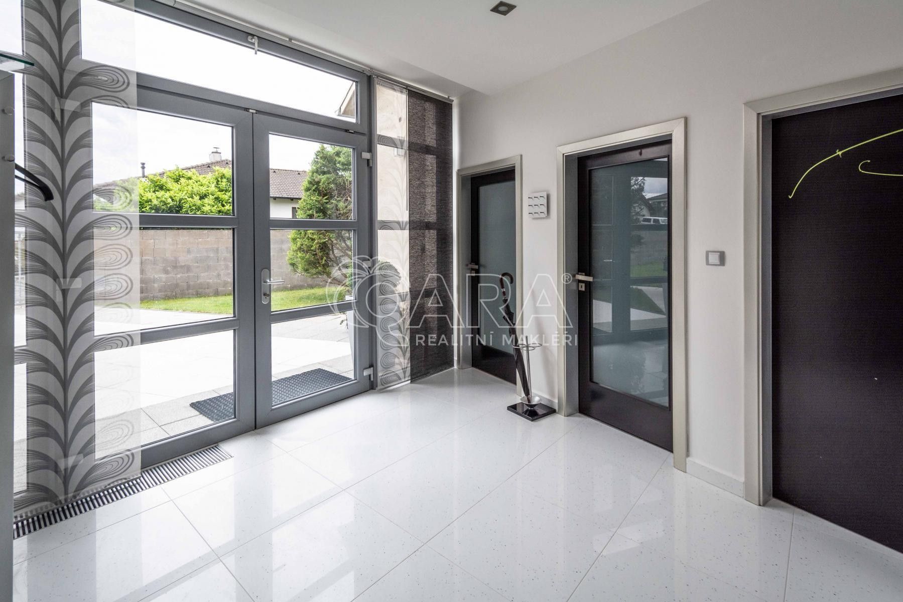 Prodej rodinný dům - Seifertova, Neratovice, 274 m² - 5