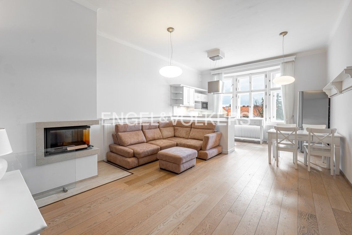 Pronájem byt 4+kk - Na valech, Praha, 115 m²