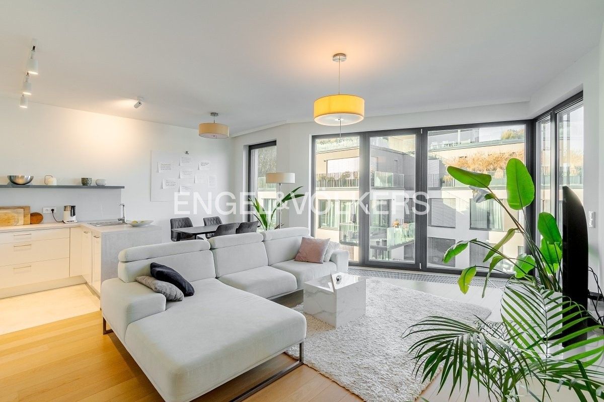 2+kk, Na pomezí, Praha, 66 m²