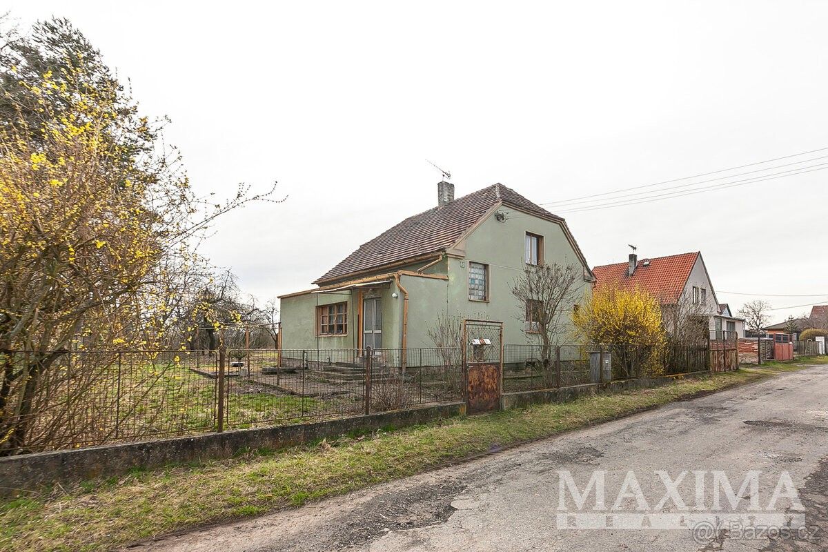Prodej dům - Dolní Břežany, 252 41, 111 m²