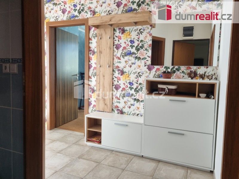 3+1, Lošany, 80 m²