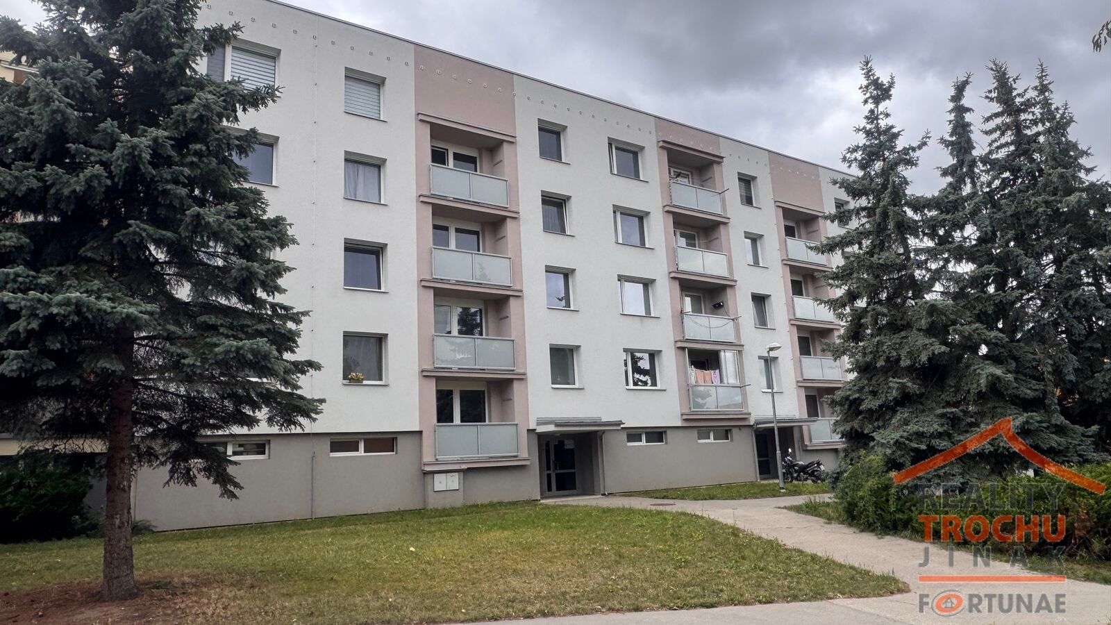 2+1, Sekaninova, Hradec Králové Moravské Předměstí, 62 m²