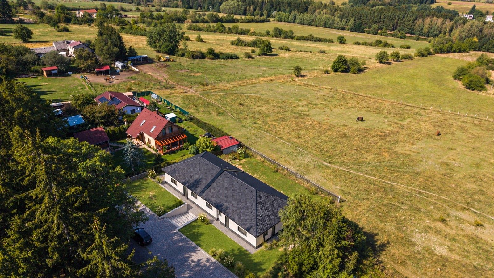 Rodinné domy, Podlesí, okres Příbram, 193 m² - 1