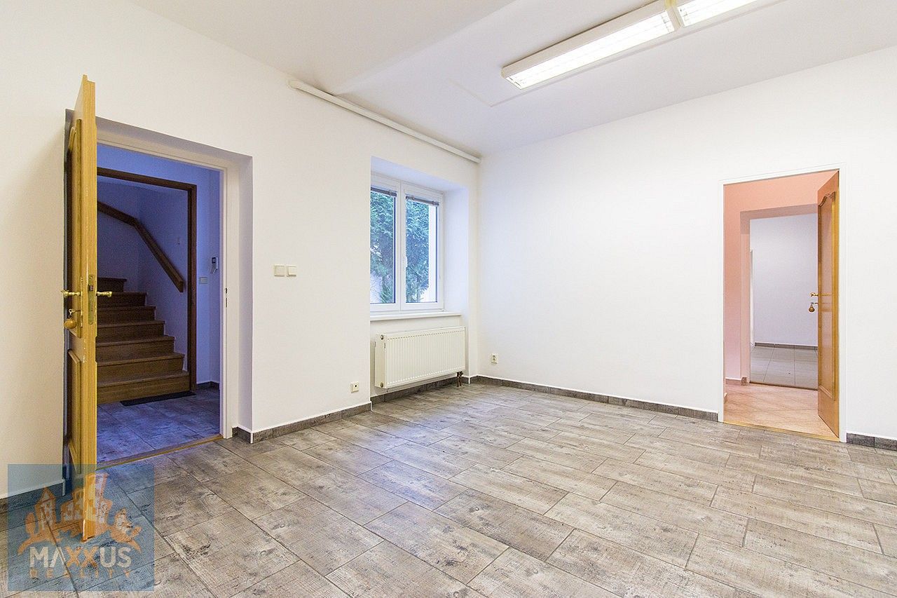 Pronájem kancelář - Karlštejnská, Ořech, okres Praha-západ, 300 m² - 5