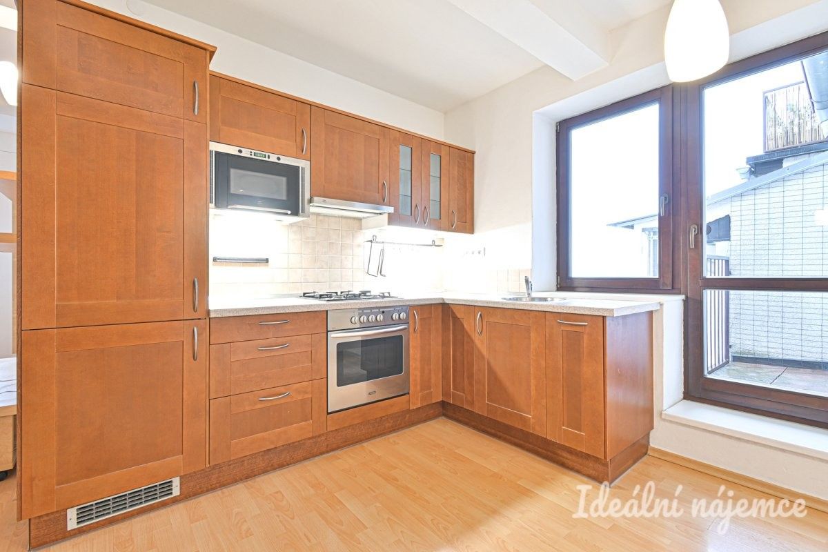 Pronájem byt 2+kk - Burešova, Brno, 47 m²