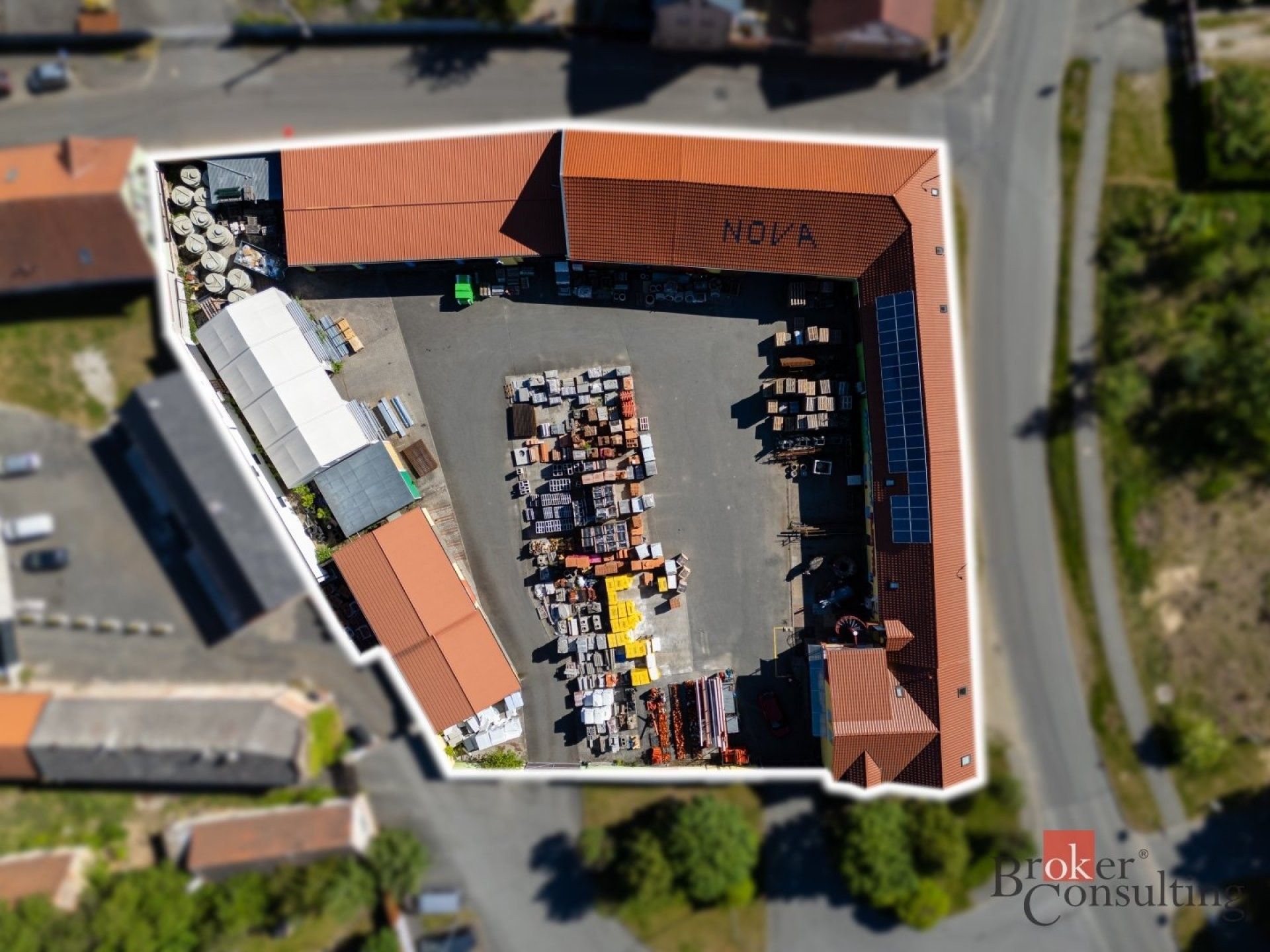 Obchodní prostory, Staročeské nám., Nýřany, 3 458 m² - 2