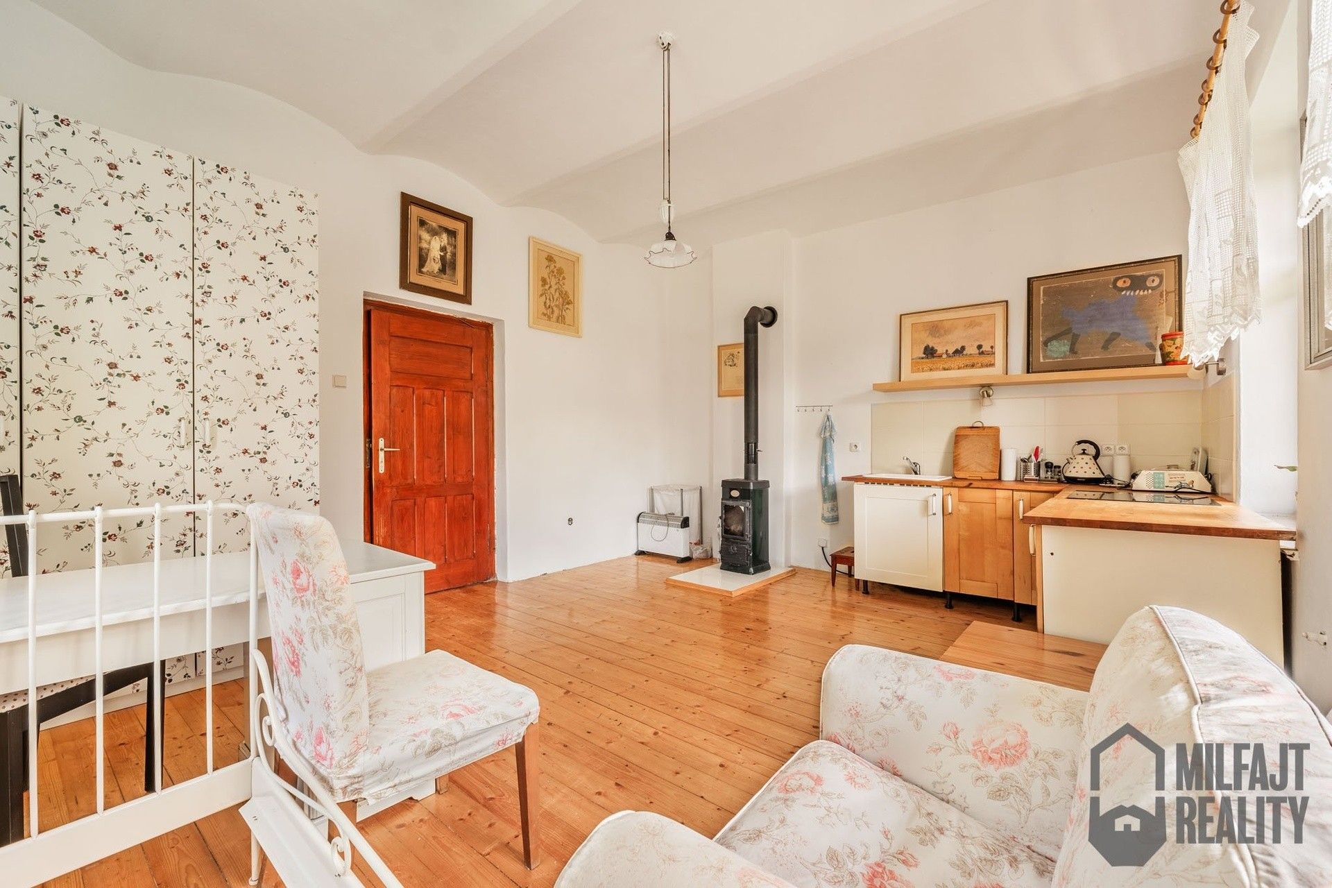 Prodej činžovní dům - Železný Brod, 336 m²