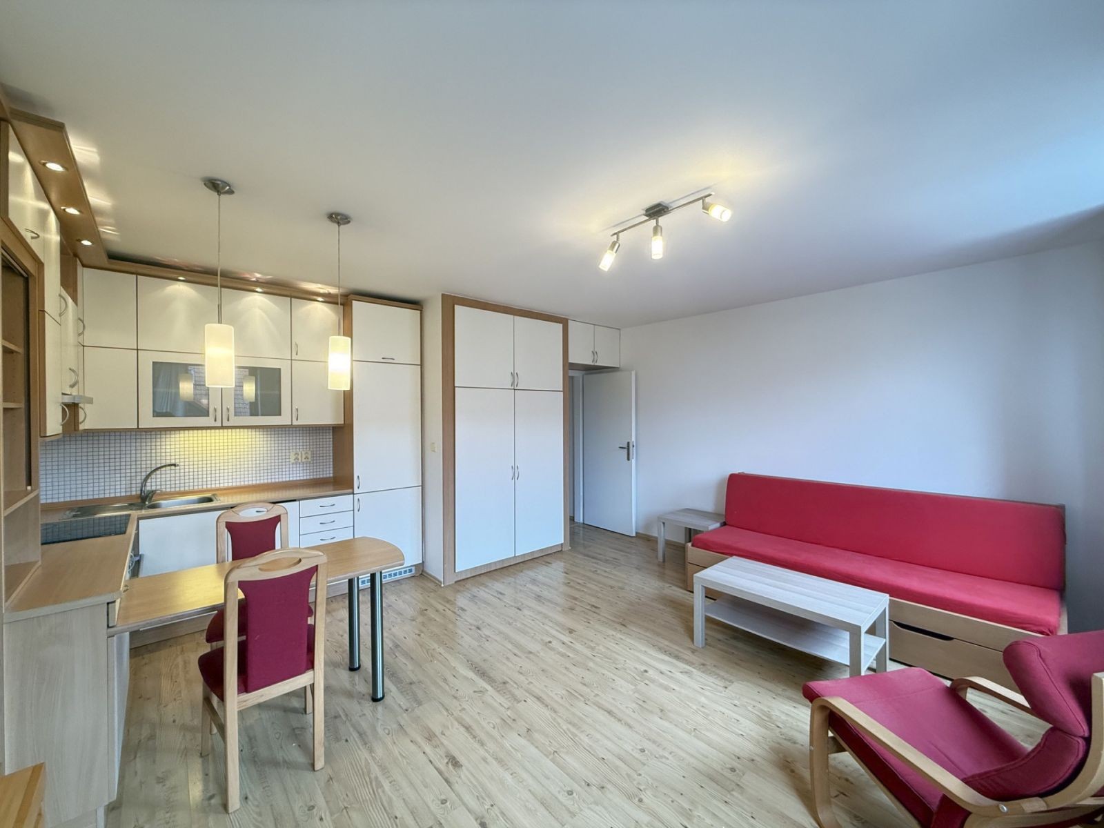 1+kk, Mezi Domy, Jesenice - Jesenice u Prahy, Středočeský kraj, 32 m² - 1