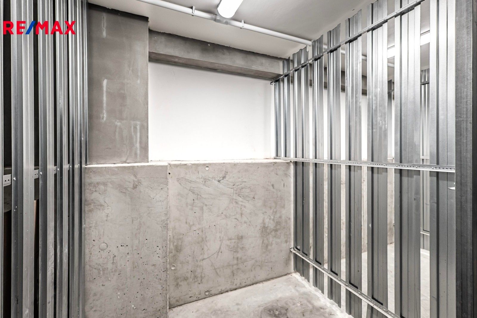 Prodej sklad - Kubánské náměstí 1333, Praha, 2 m²