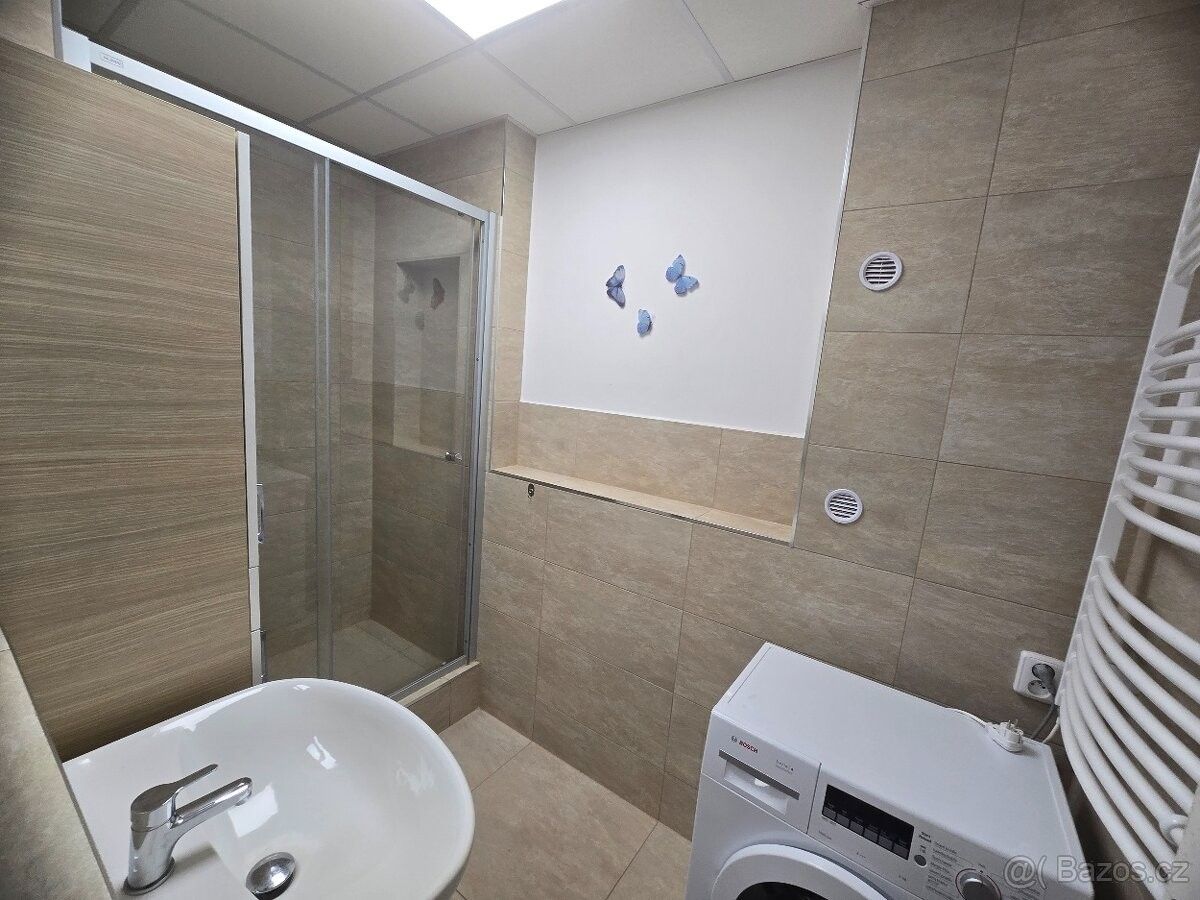 Byty, Chomutov, 430 04