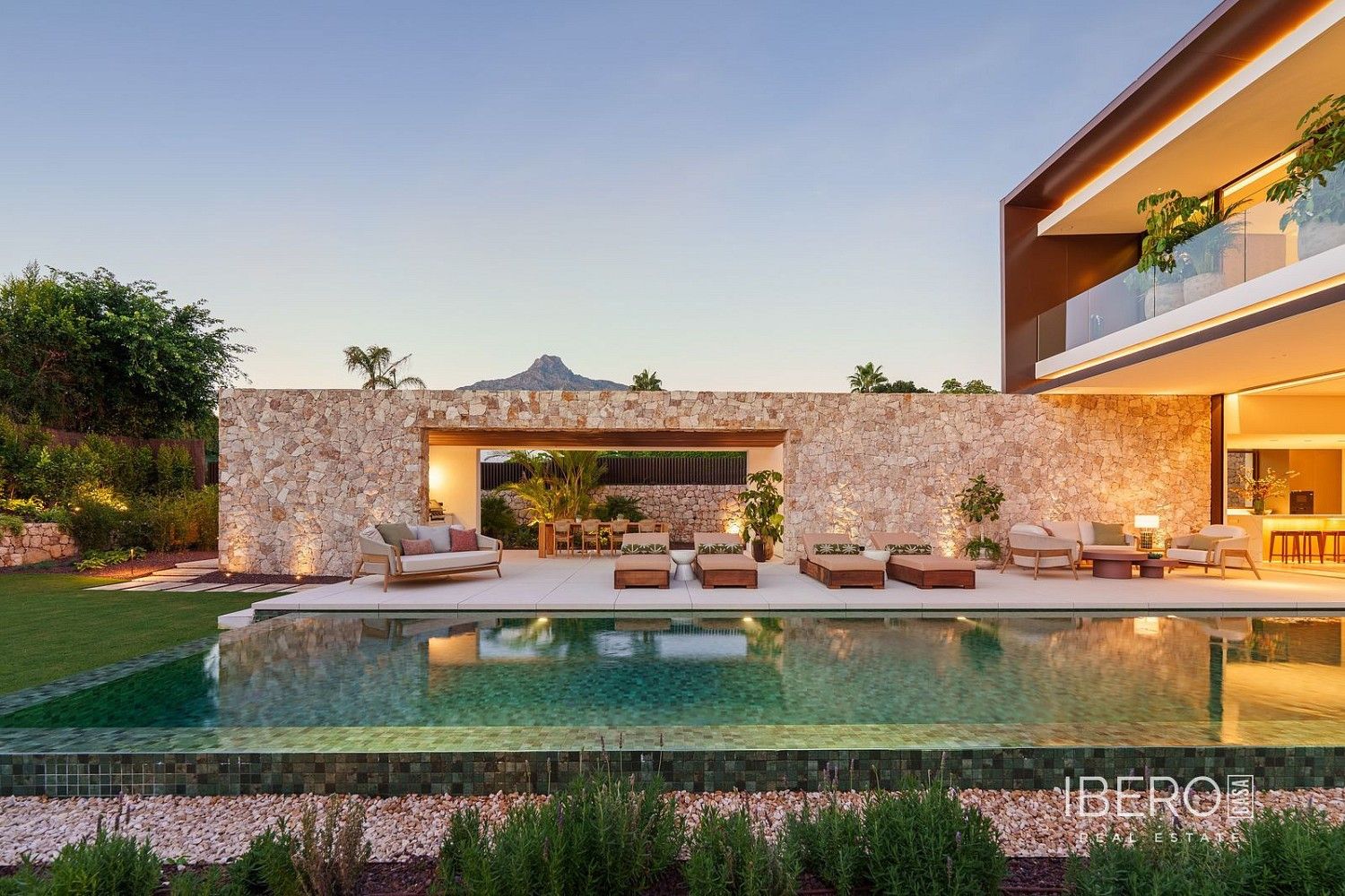 Rodinný dům · 696 m² · Marbella, ES - 3