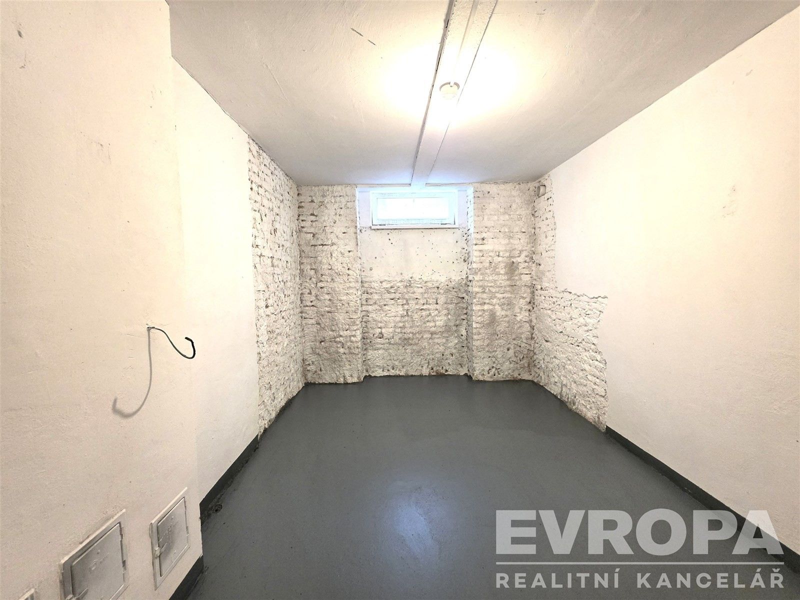 Sklady, U Jedličkova ústavu 1351, Praha Nusle, 14 m² - 1