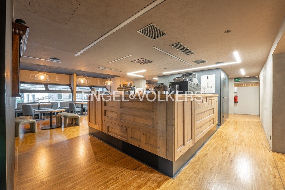 Komerční nemovitost · 213 m² · Ječná 243, Praha Nové Město - 3