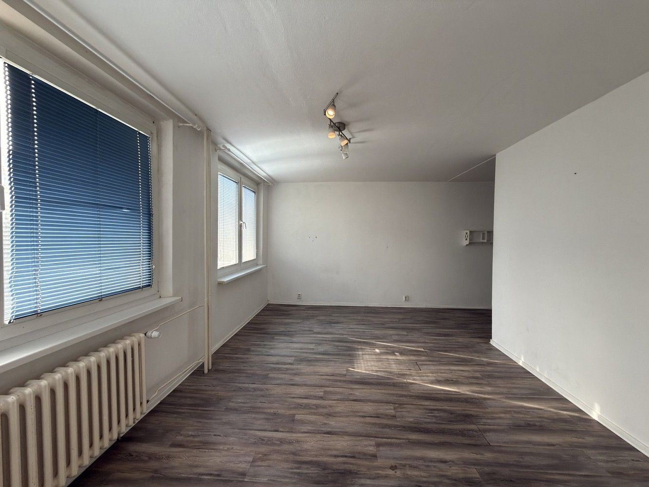 Byt 1+kk · 34 m² · Kpt. Jaroše, Most - 3