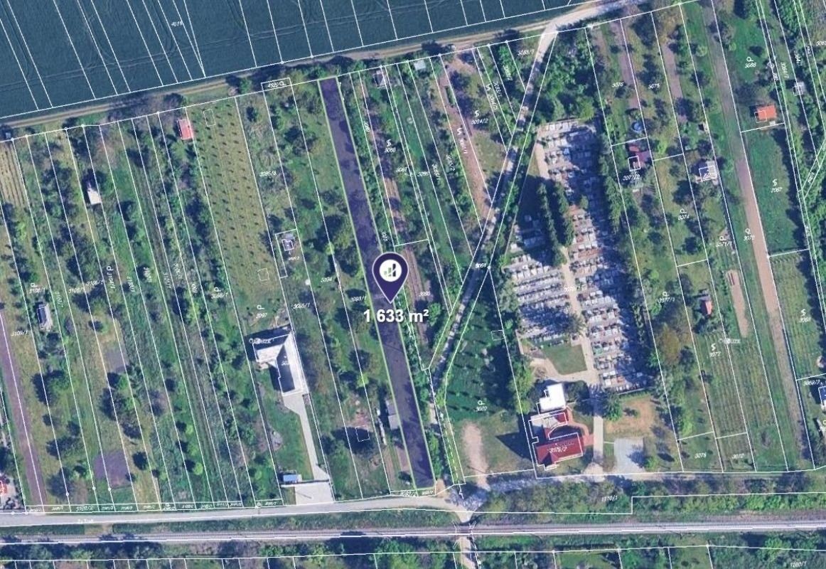Zemědělský pozemek, 1 633 m²