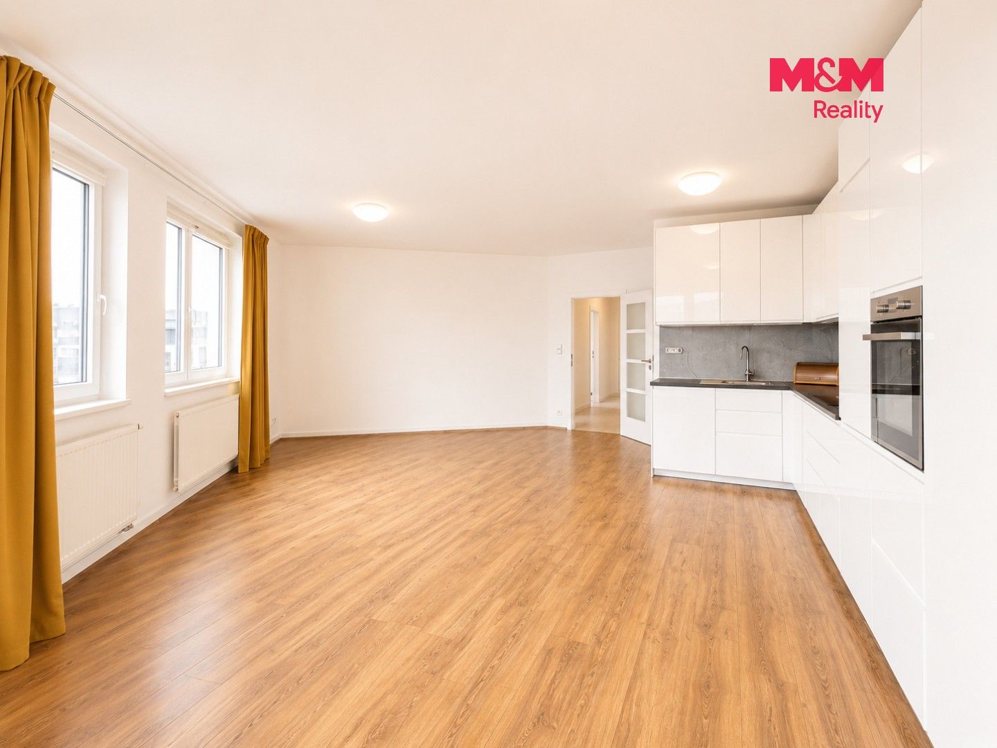 Byt 4+kk · 104 m² · Makedonská, Praha - 4