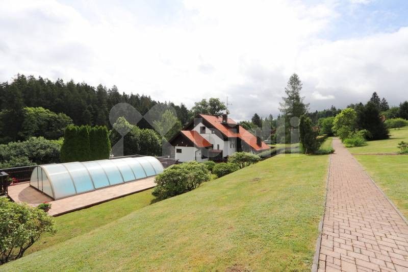 Rodinné domy, Baldovec, Rozstání, 193 m²