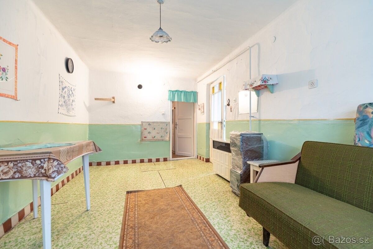 Prodej rodinný dům - 987 66, Zahraničí