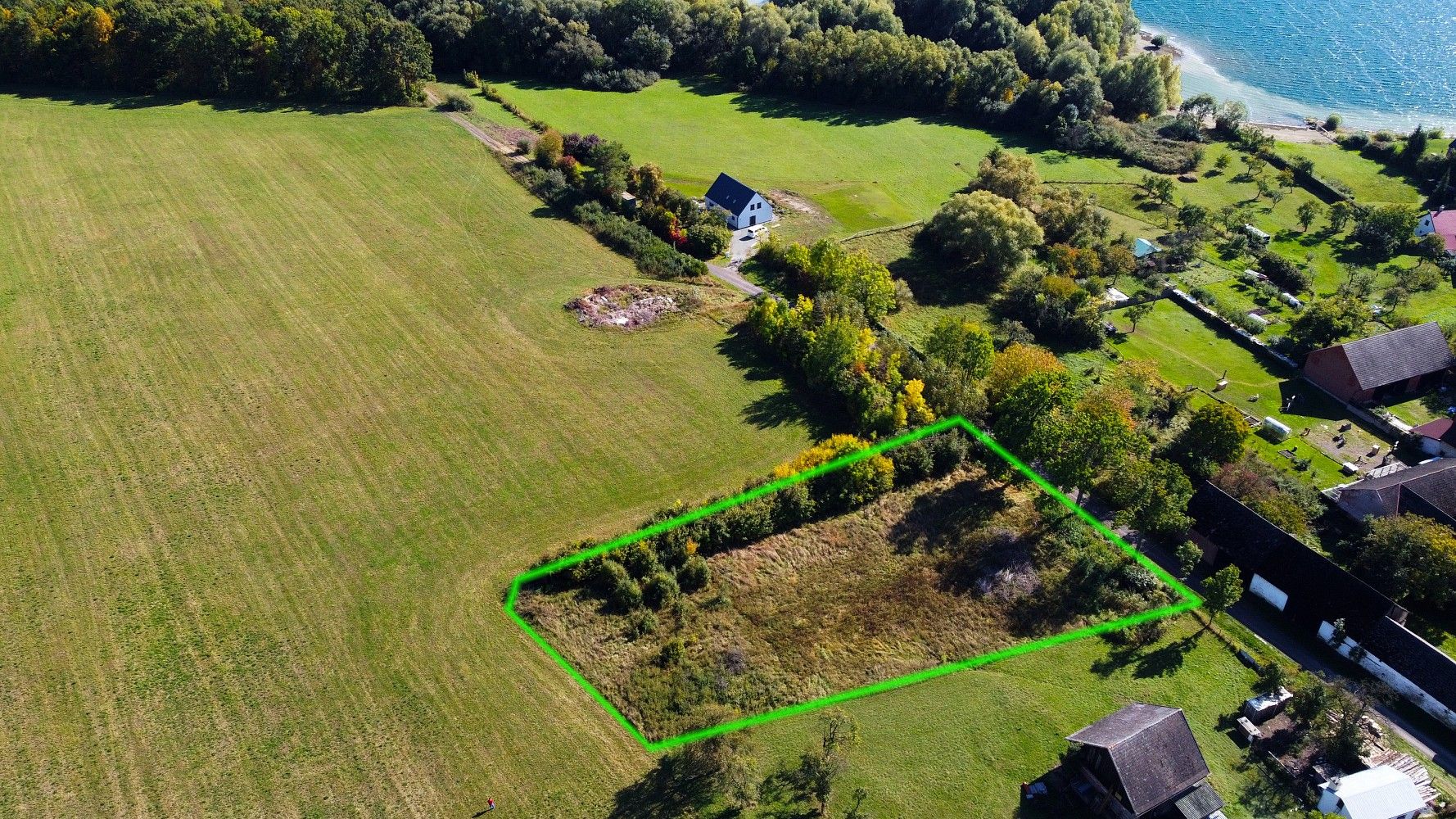 Pozemek pro bydlení, 2 713 m²