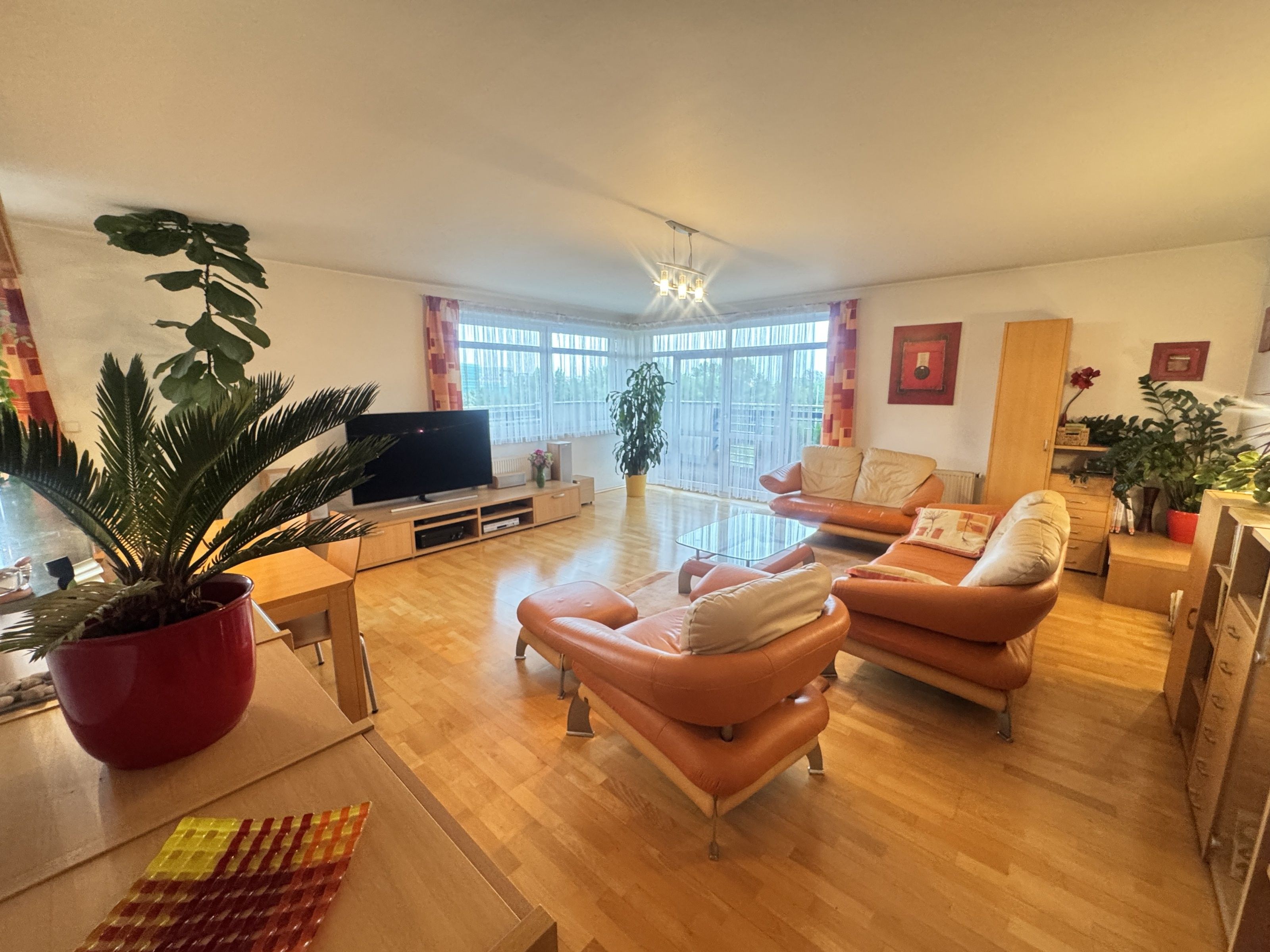 4+1, Nepilova, Praha, 112 m²