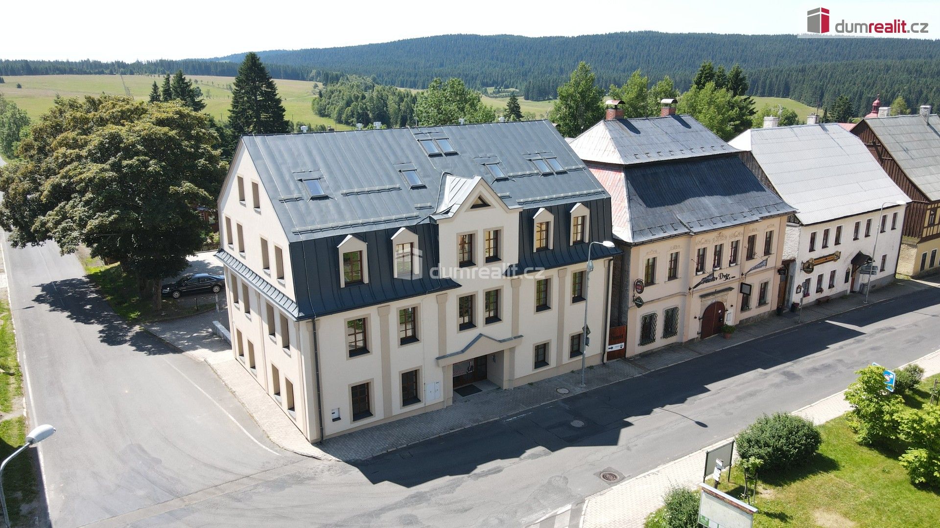 Prodej byt 2+kk - náměstí Sv. Vavřince, Horní Blatná, 56 m²