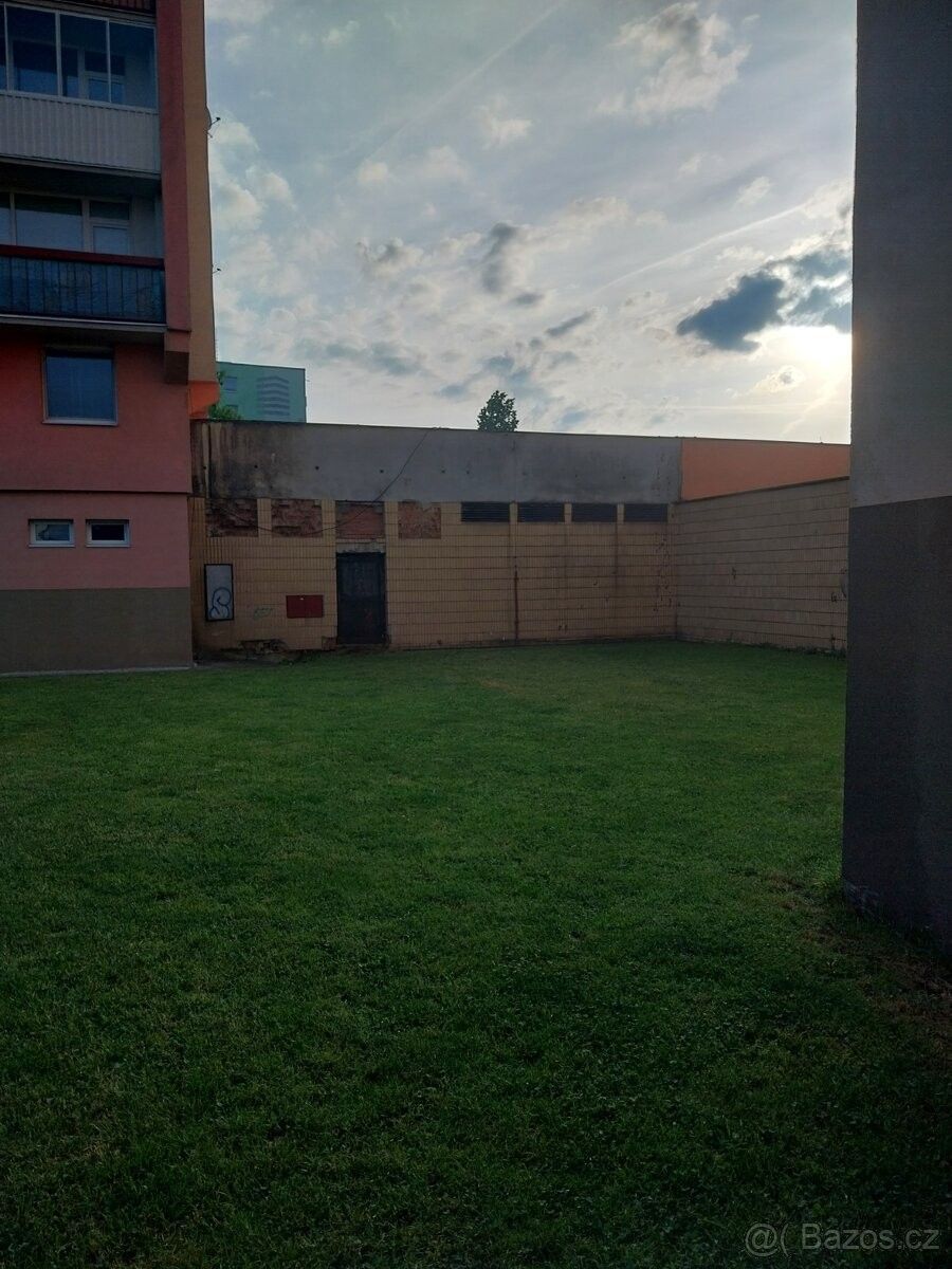 Pronájem garáž - Chomutov, 430 01 - 2