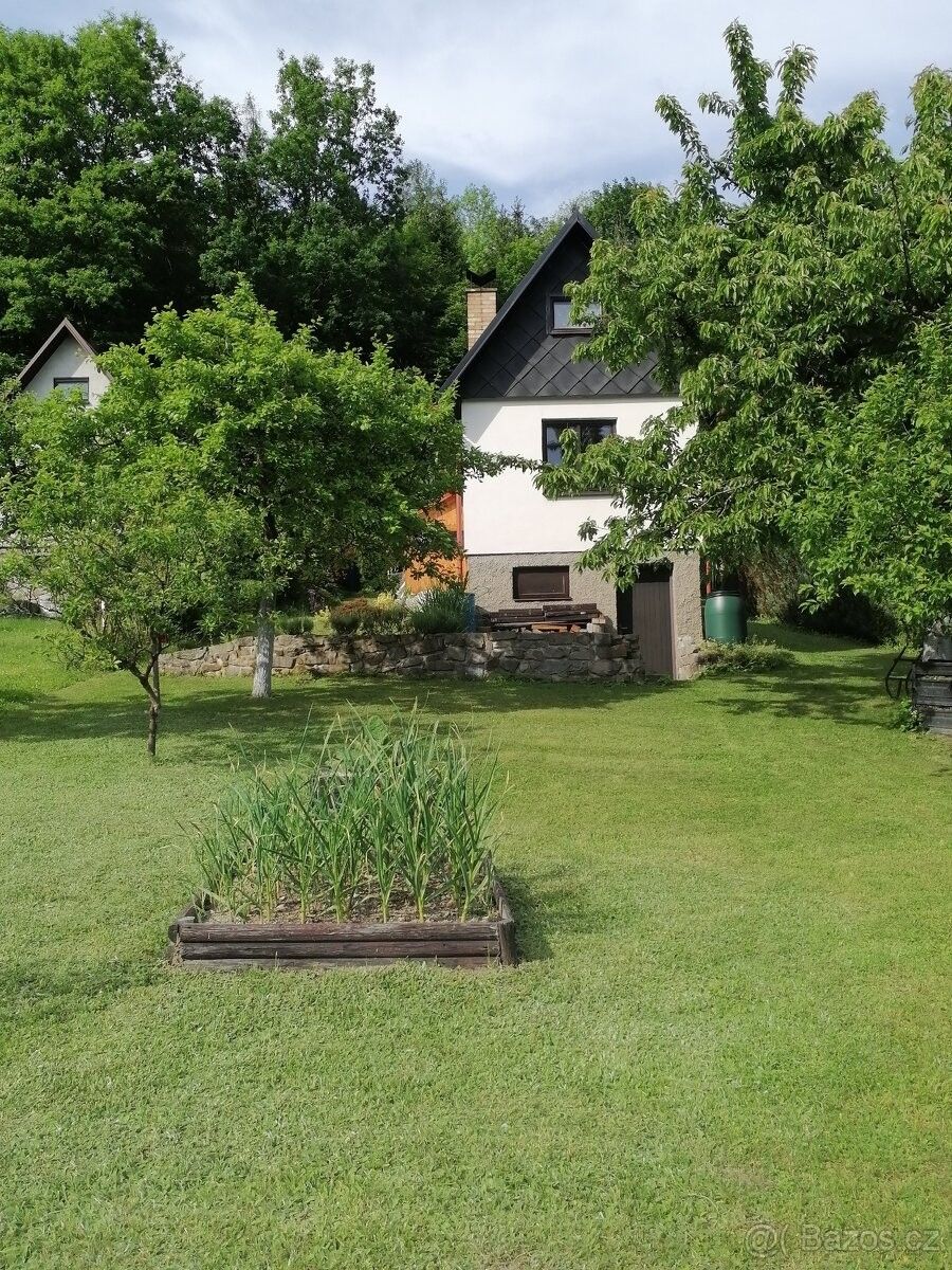 Chaty, Záchlumí, 561 86