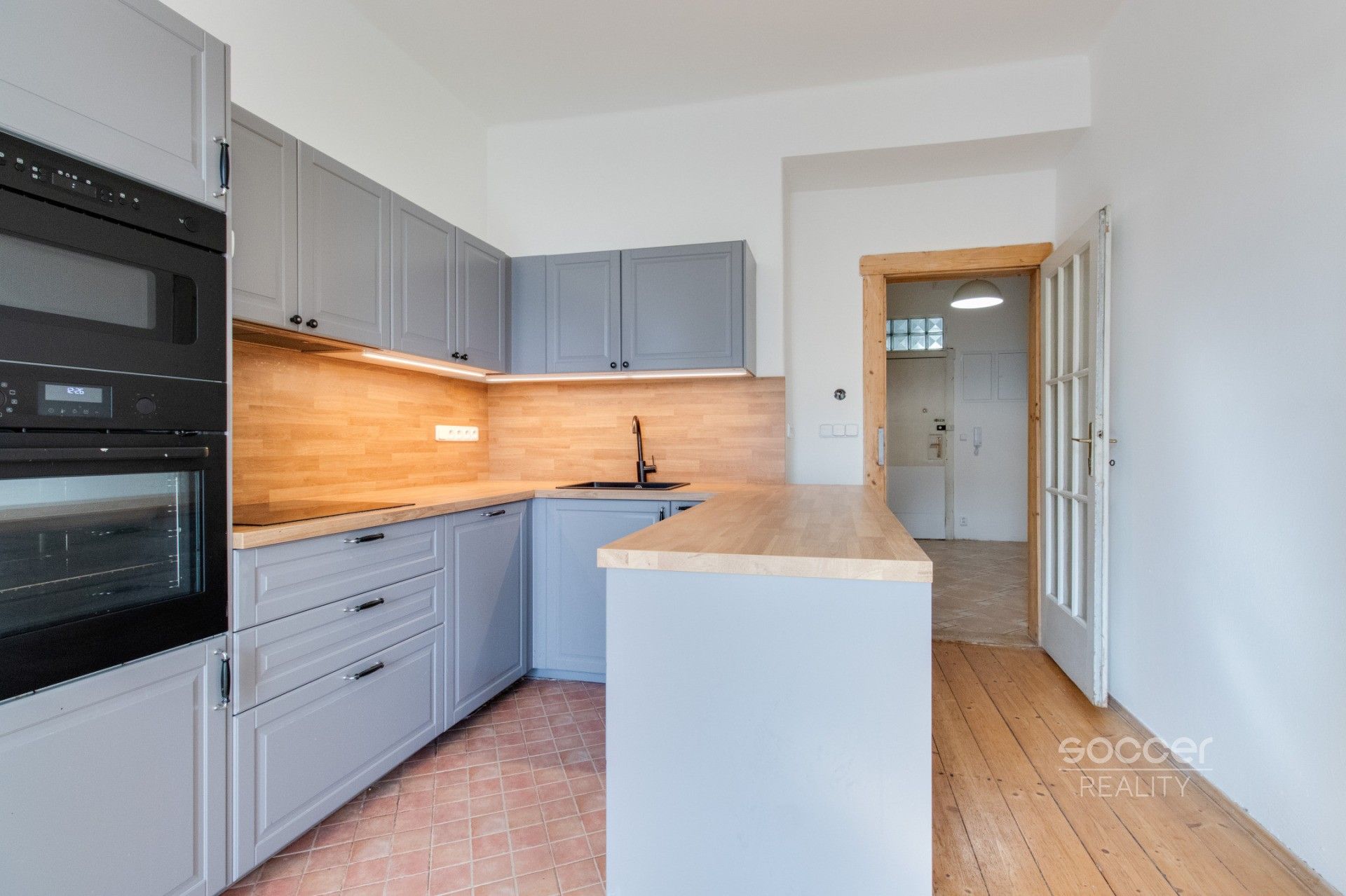 2+kk, Prouzova, Praha, 49 m²