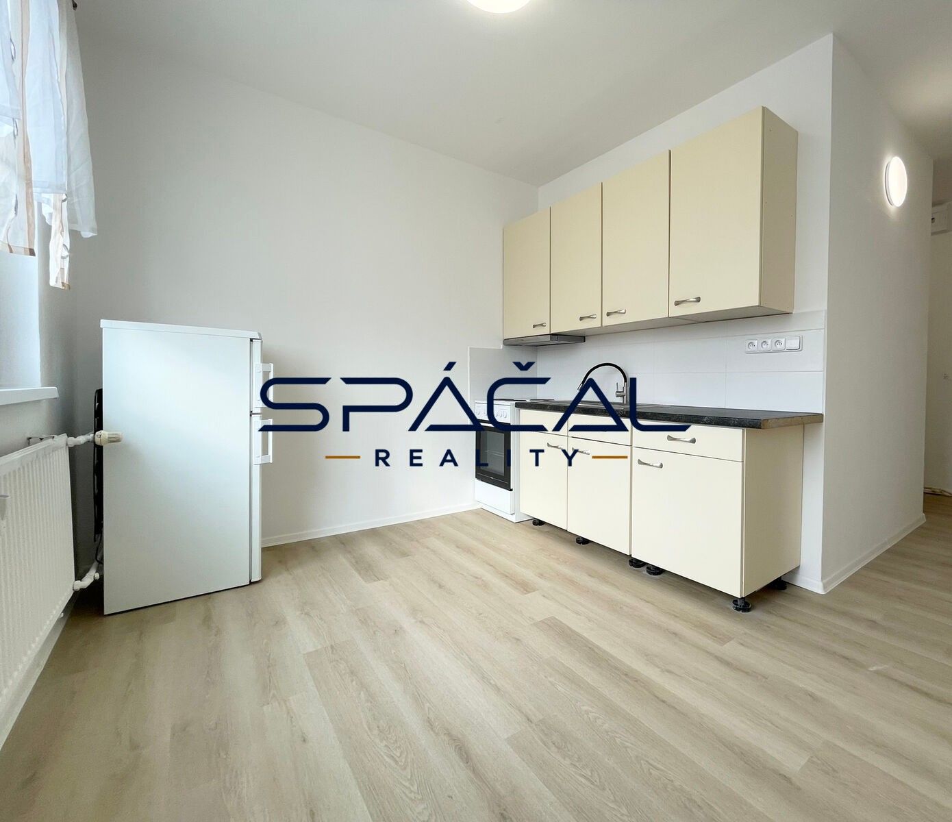 Byt 1+1 · 40 m² · Křížová, Sokolov - 3