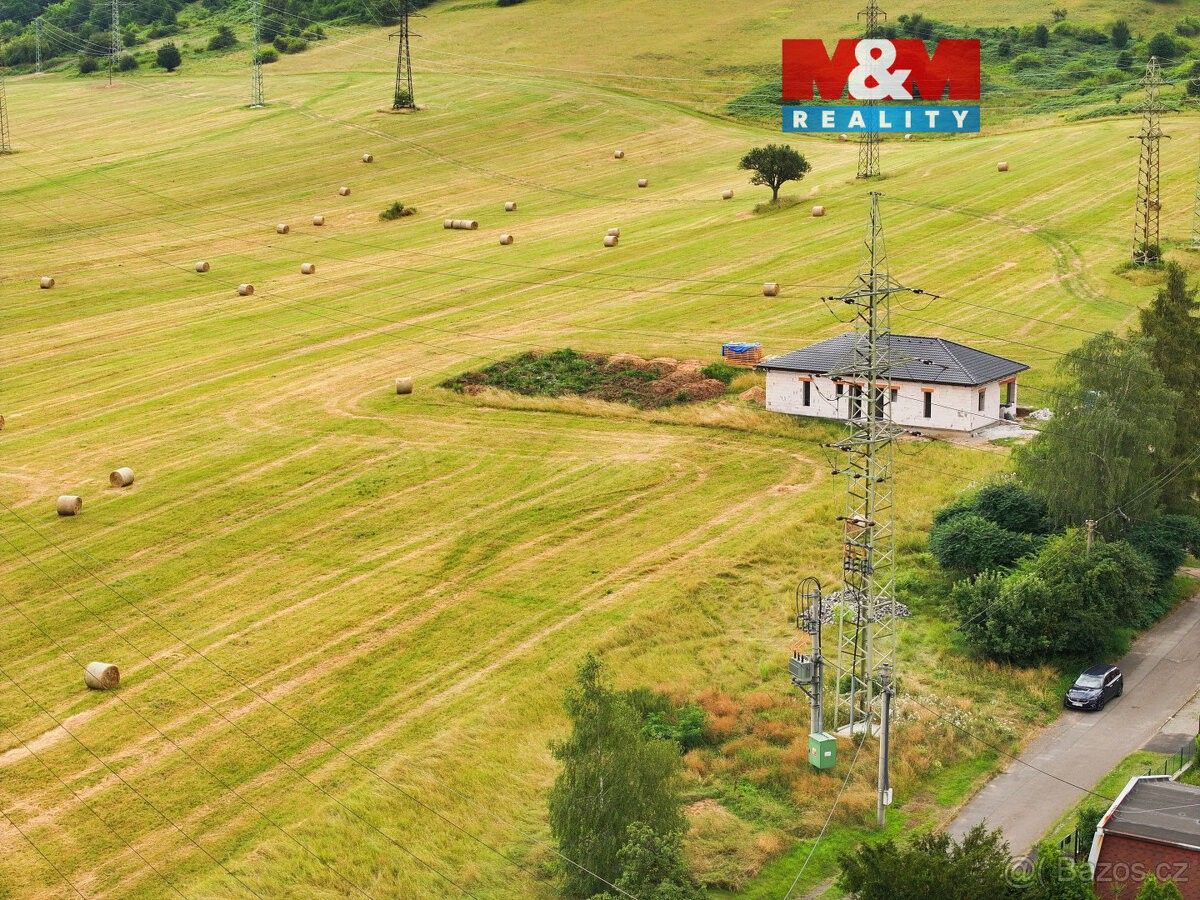 Pozemky pro bydlení, Trmice, 400 04