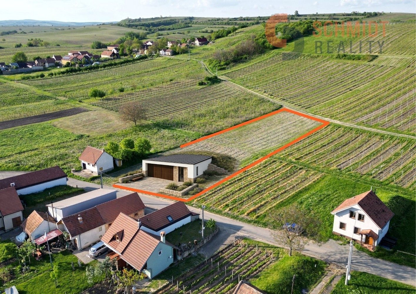 Komerční pozemky, Velké Bílovice, okres Břeclav, Jihomoravský kraj - 1