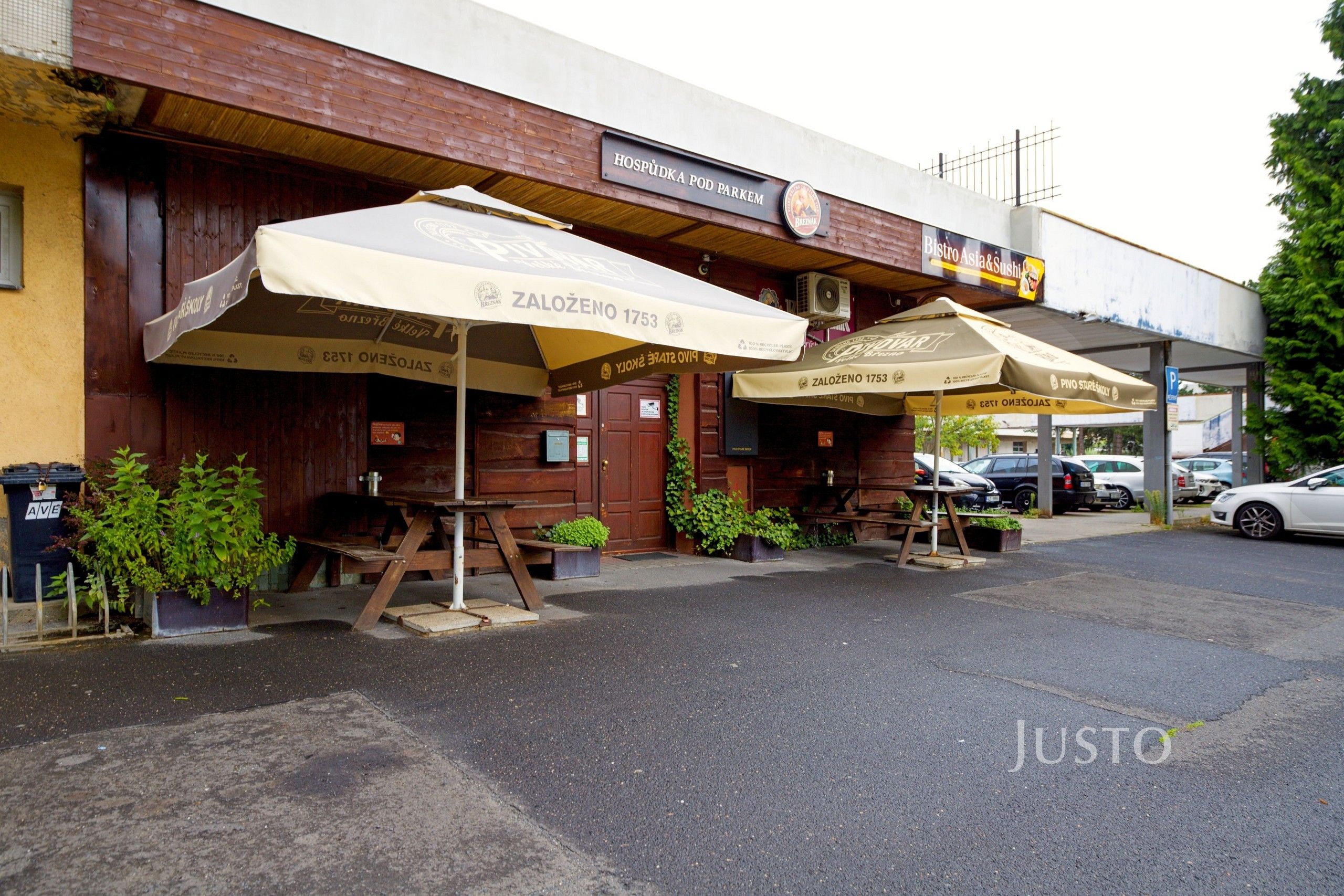 Restaurace, Pod Parkem, Ústí nad Labem, 82 m²