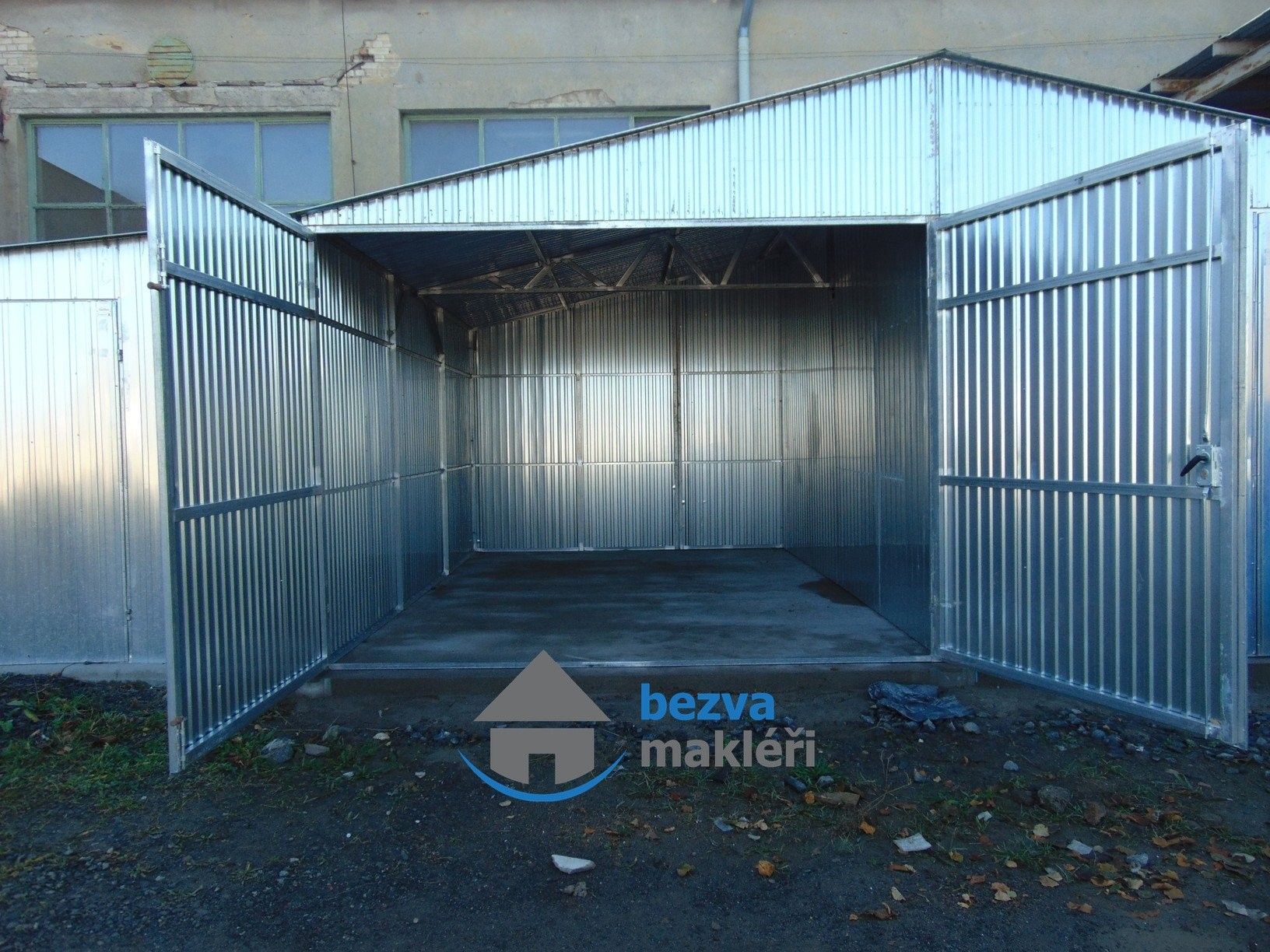 Garáže, Zvěřinova, Skuteč, 19 m² - 1