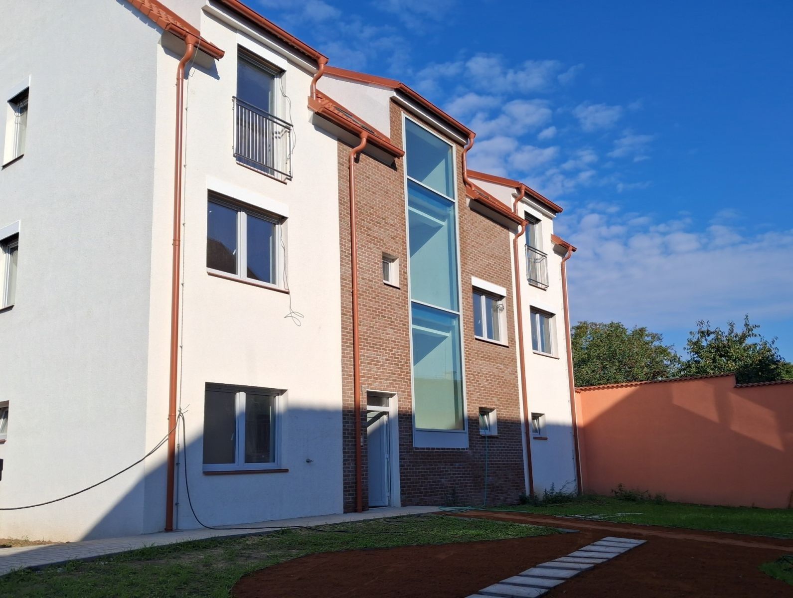 2+kk, Revoluční, Šestajovice - Šestajovice u Prahy, Středočeský kraj, 49 m² - 1