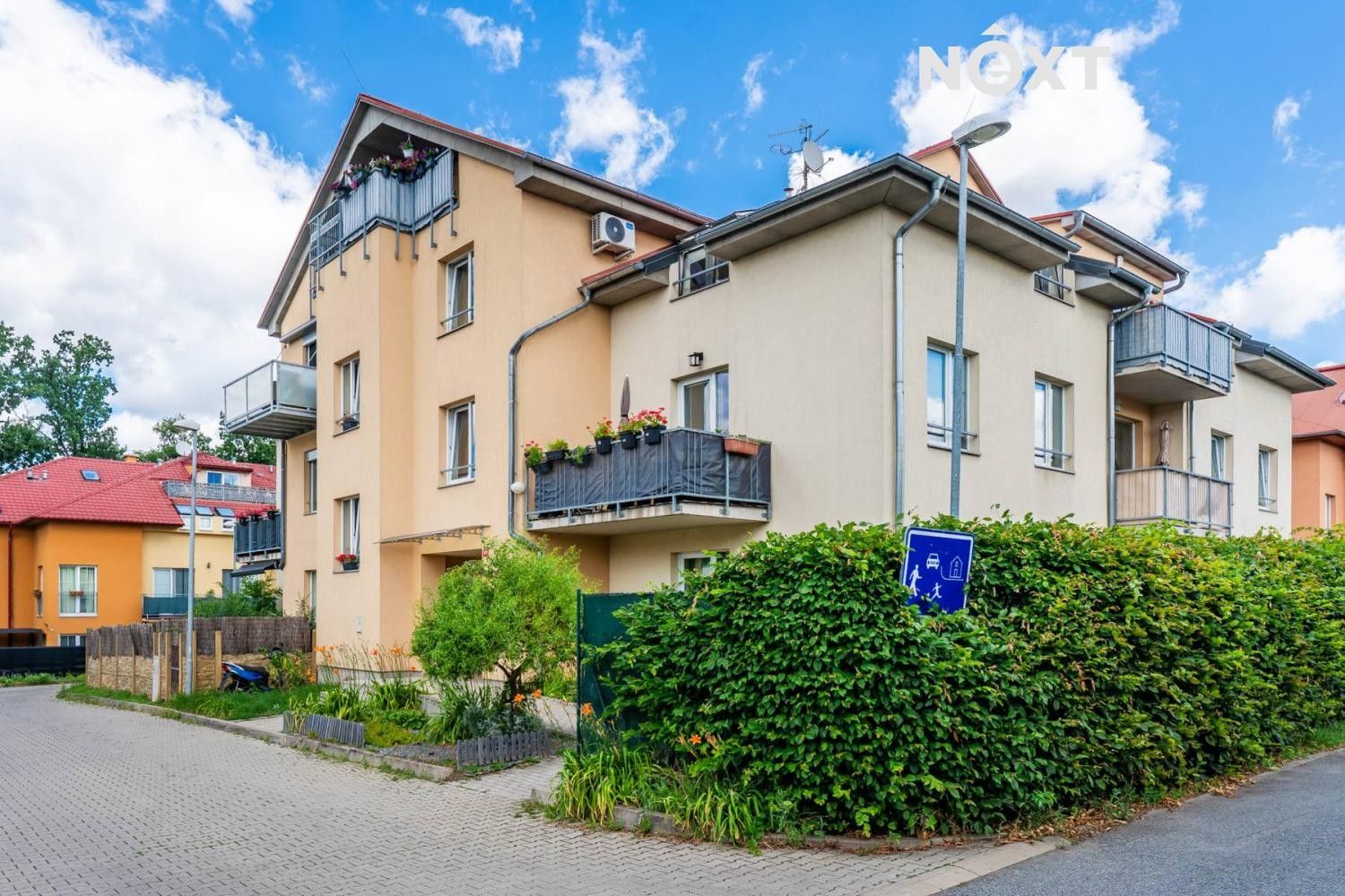 2+kk, Nad statkem 177, Praha Újezd u Průhonic, 72 m² - 1