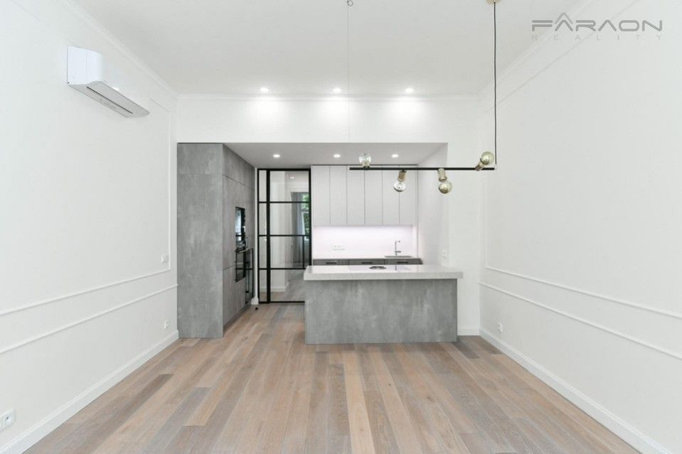 Byt 3+kk · 92 m² · náměstí Jiřího z Poděbrad, Praha - 3